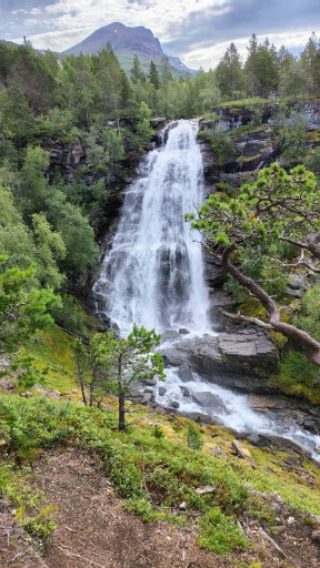 Skibotn - Wasserfall.jpg